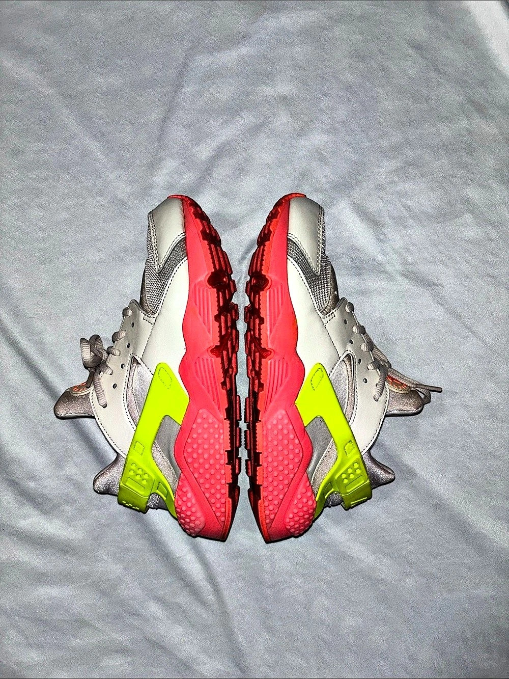 Nike Air Women’s Huarache Run Sneaker - Desert Sand, Neon & Pink Volt - W8